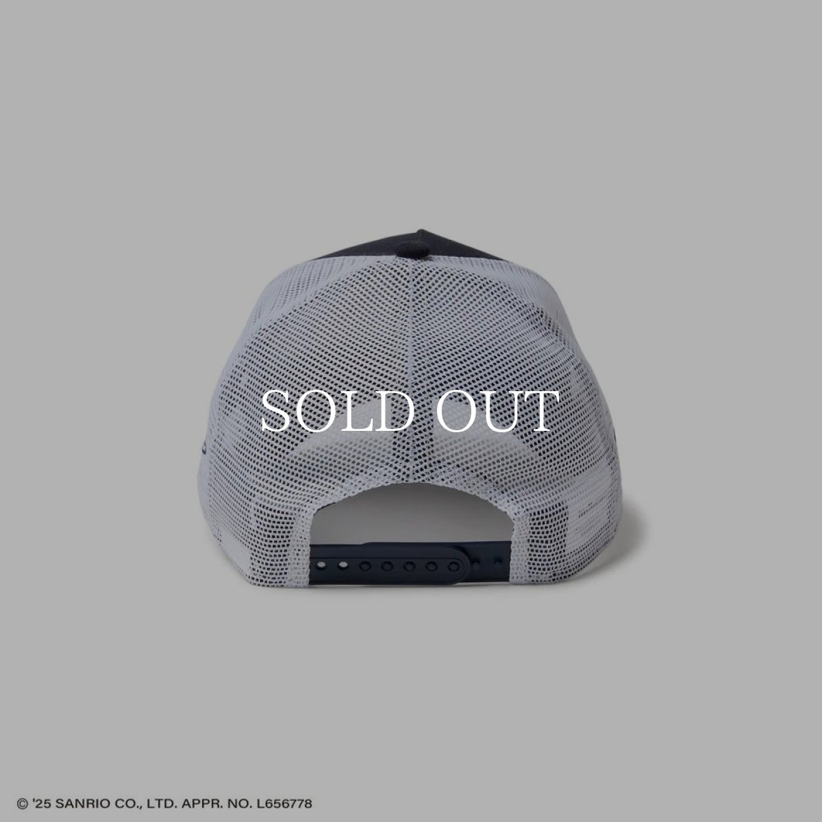 画像4: NEW ERA  Youth 9FORTY A-Frame トラッカー HELLO KITTY キャップ ネイビー (4)