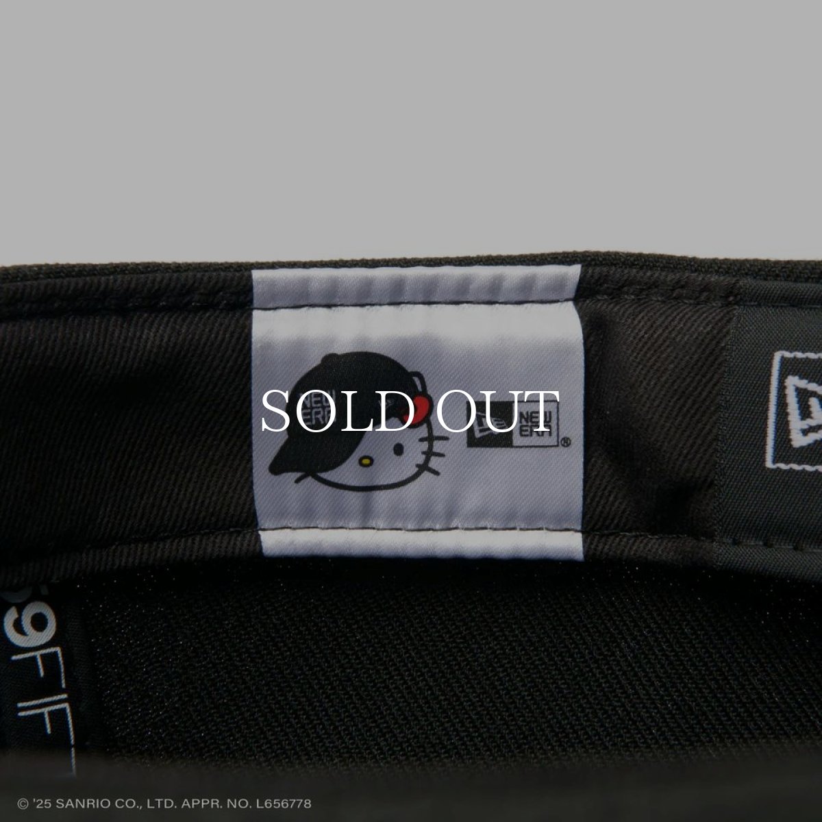 画像9: NEW ERA  59FIFTY HELLO KITTY リンゴ ブラック (9)