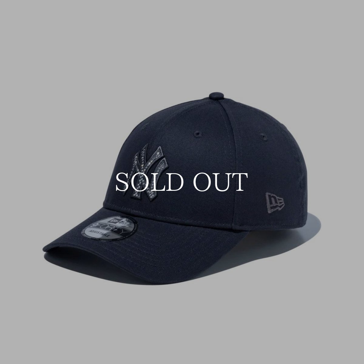 画像1: NEW ERA  9FORTY Rhinestone ニューヨーク・ヤンキース グラファイト (1)