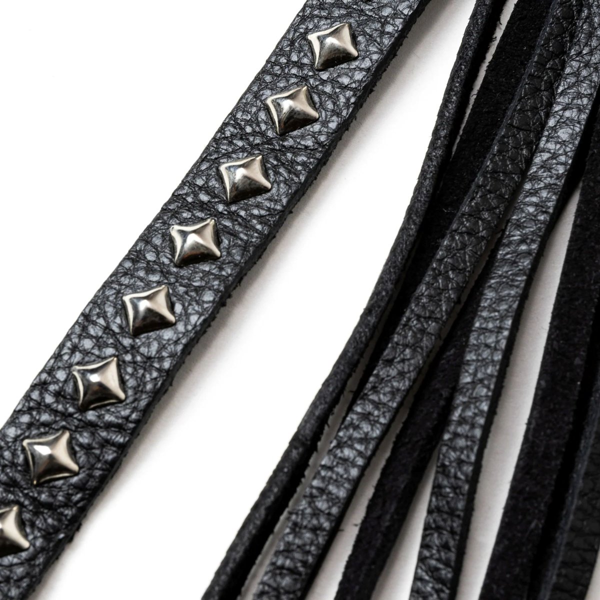 画像3: CALEE  STUDS & TASSEL LEATHER LONG KEY RING (3)