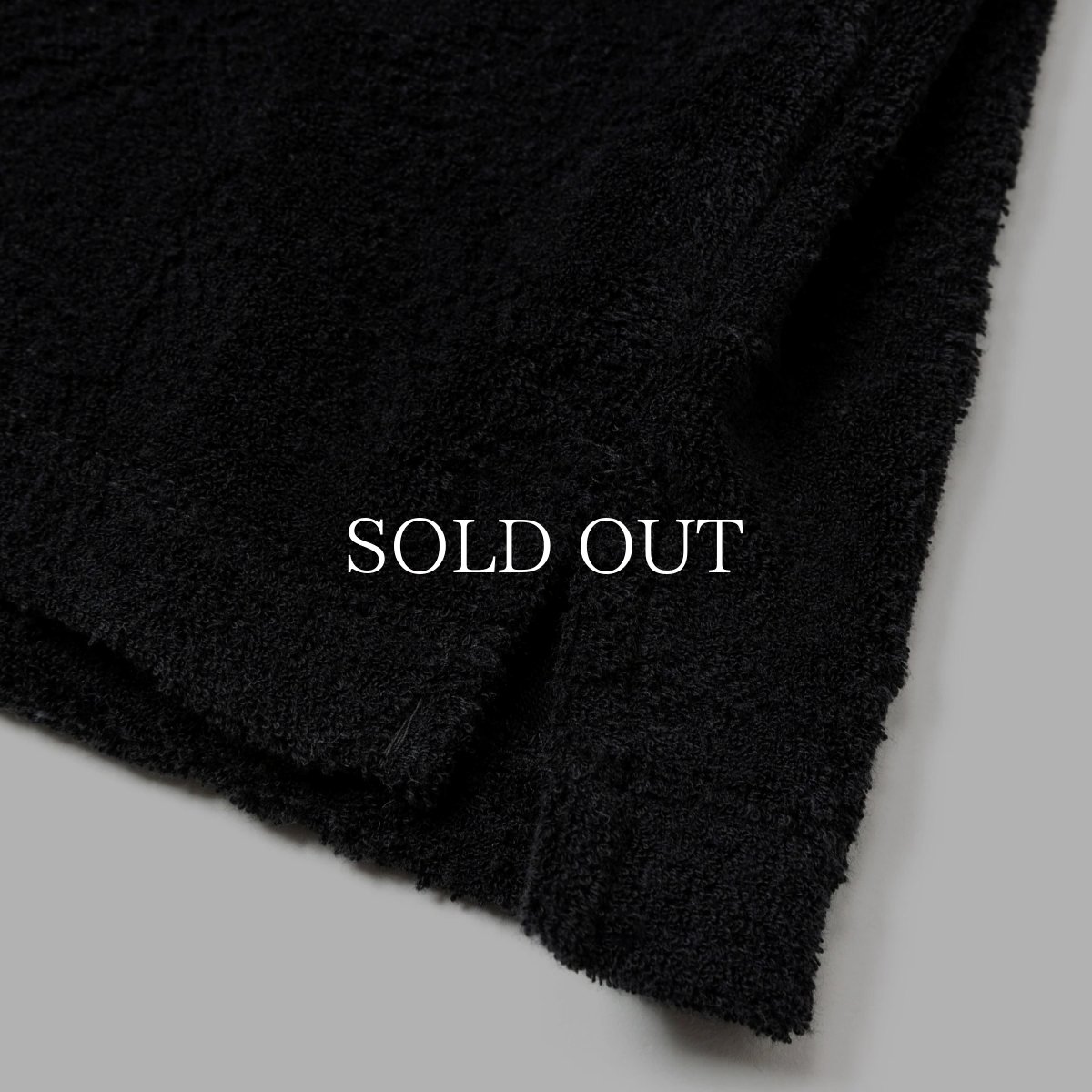 画像4: CALEE  SNAKE PATTERN JACQUARD PILE POLO (4)