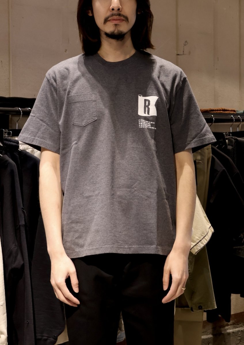 画像9: RATS  FLAG POCKET TEE (9)