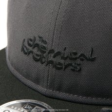 画像7: NEW ERA  RC 9FIFTY The Chemical Brothers Born In The Echoes ダークグラファイト ブラックバイザー (7)