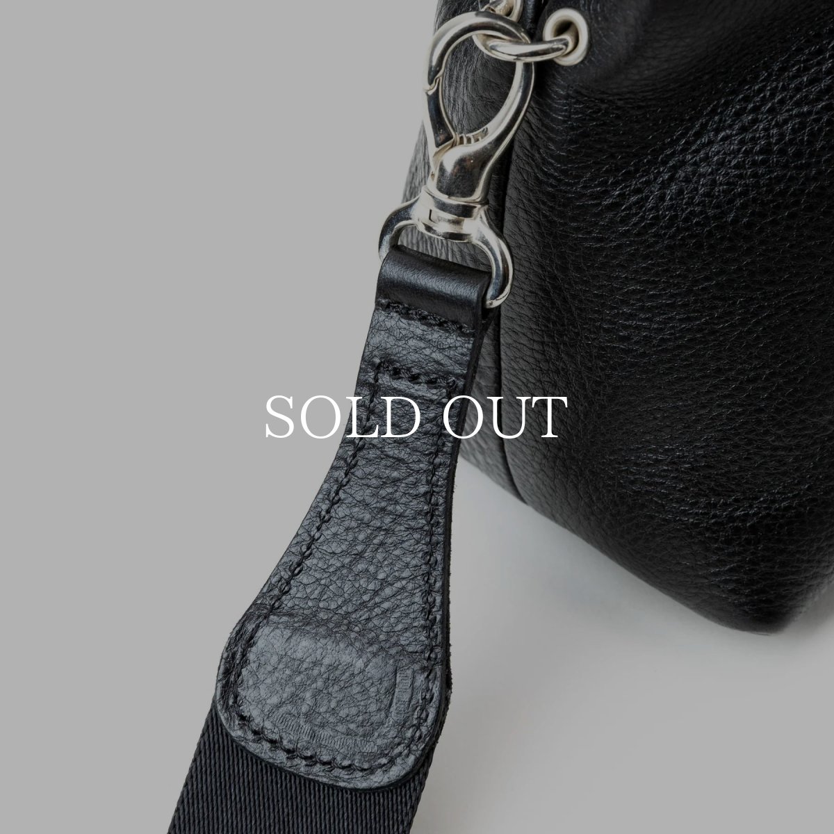 画像4: CALEE  STUDS LEATHER SHOULDER BAG ＜INTERNAL FLEX FRAME TYPE＞ (4)