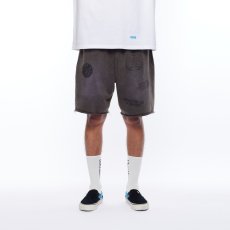 画像5: Liberaiders  HANDWRITING PRINT SWEAT SHORTS (5)