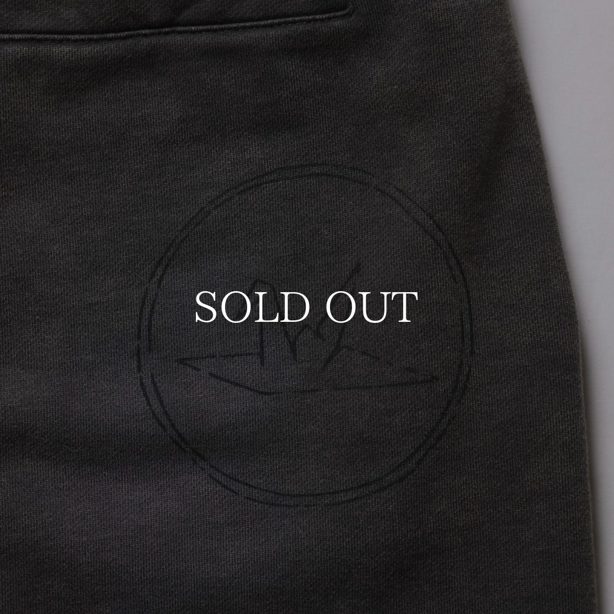 画像3: Liberaiders  HANDWRITING PRINT SWEAT SHORTS (3)