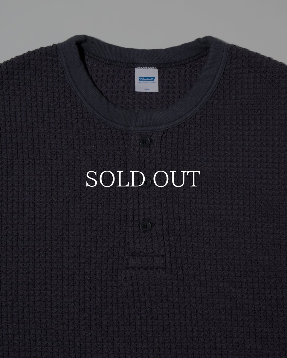 画像6: RADIALL  BIG WAFFLE - HENLEY NECK SHIRT S/S (6)
