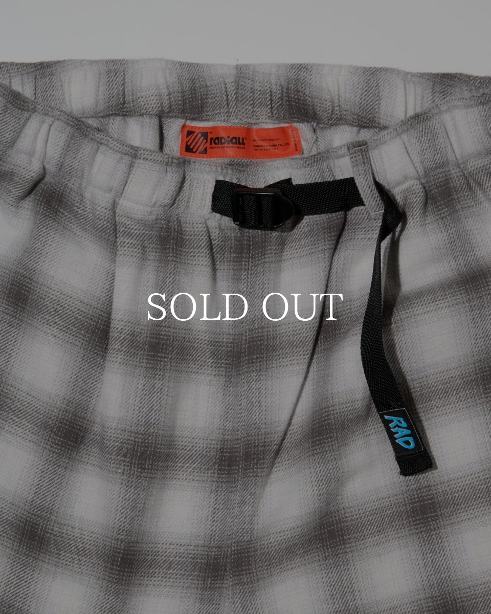 画像3: RADIALL  EL CAMINO - STRAIGHT FIT EASY SHORTS (3)