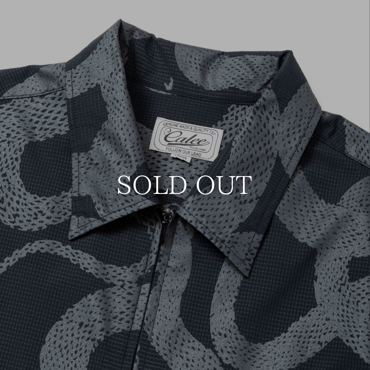 画像3: CALEE  DOTAIR®︎ SNAKE PATTERN ZIP SH ＜REFLECTOR＞ (3)