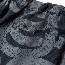 画像6: CALEE  DOTAIR®︎ SNAKE PATTERN EASY SHORTS ＜REFLECTOR＞ (6)