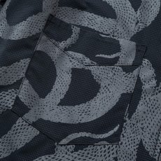 画像5: CALEE  DOTAIR®︎ SNAKE PATTERN ZIP SH ＜REFLECTOR＞ (5)