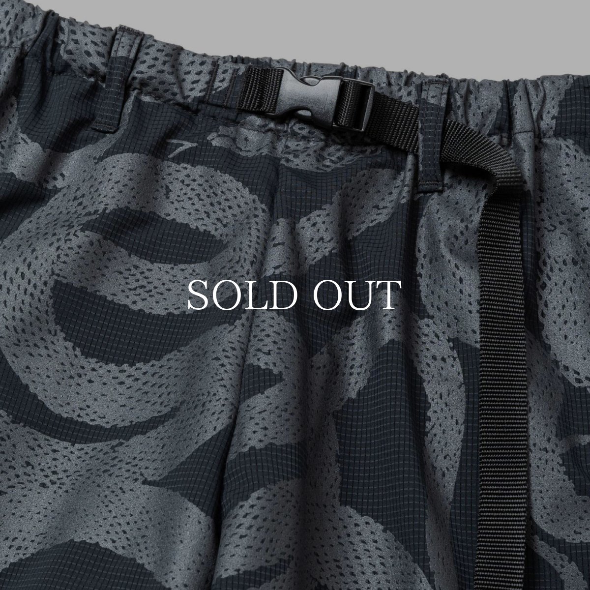 画像3: CALEE  DOTAIR®︎ SNAKE PATTERN EASY PANTS ＜REFLECTOR＞ (3)