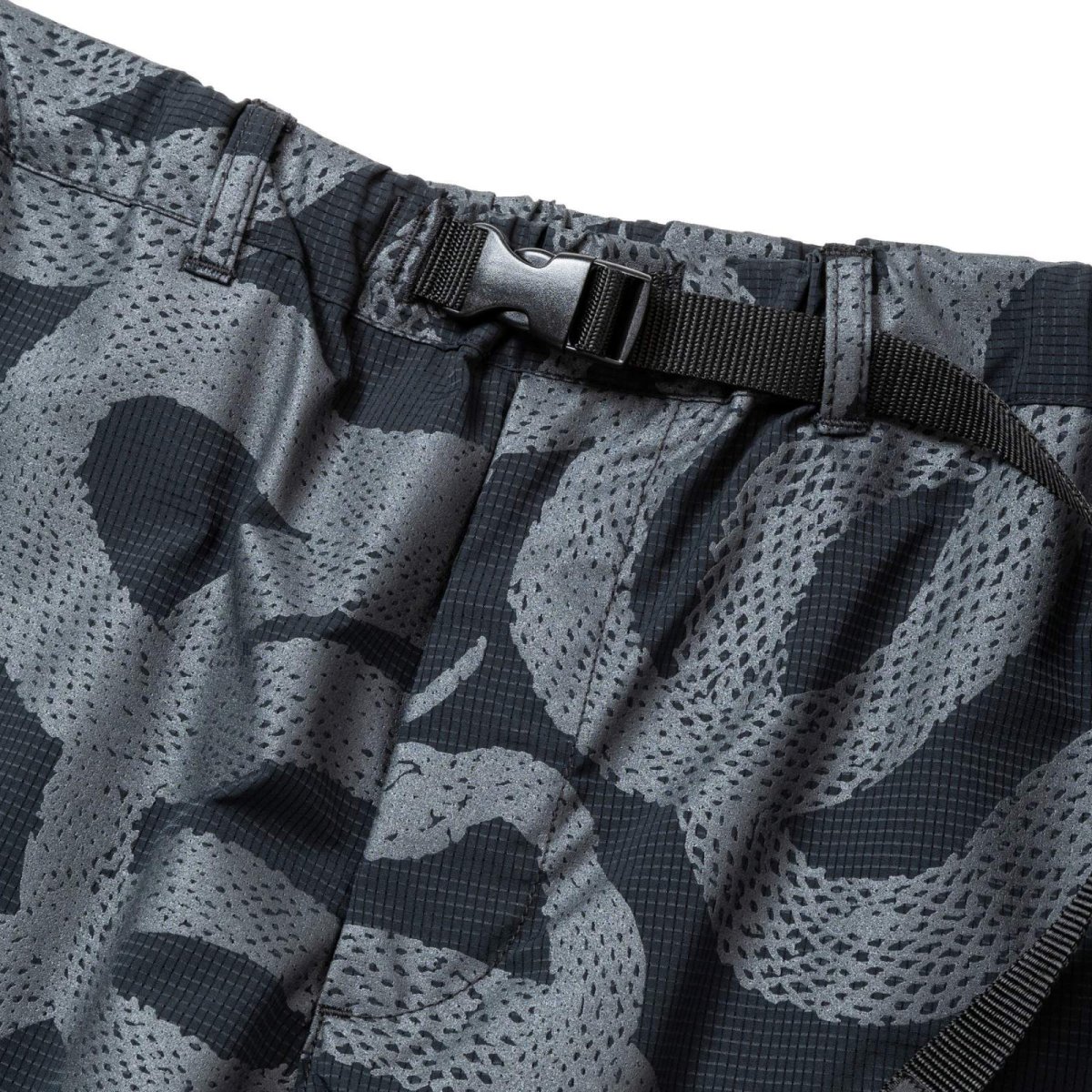 画像3: CALEE  DOTAIR®︎ SNAKE PATTERN EASY SHORTS <REFLECTOR> (3)