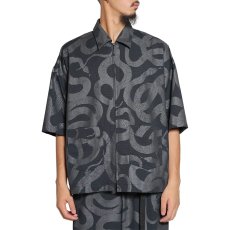 画像6: CALEE  DOTAIR®︎ SNAKE PATTERN ZIP SH ＜REFLECTOR＞ (6)