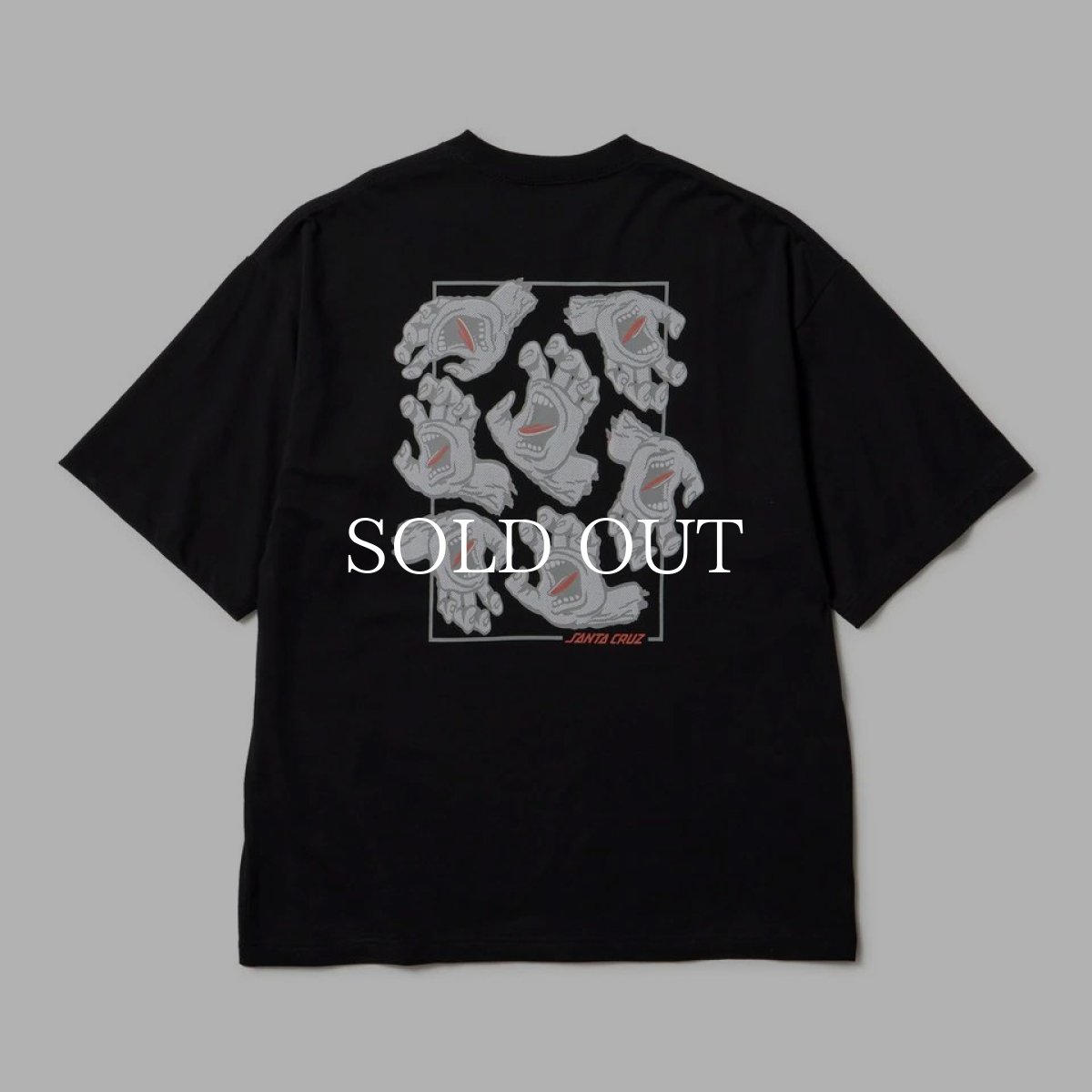 画像5: NEW ERA  半袖 オーバーサイズド コットン Tシャツ SANTA CRUZ スクリーミングハンド ブラック (5)