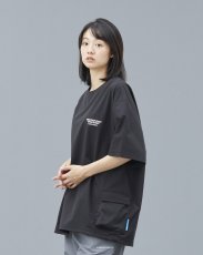 画像18: Liberaiders  4WAY STRETCH MULTI POCKET TEE (18)
