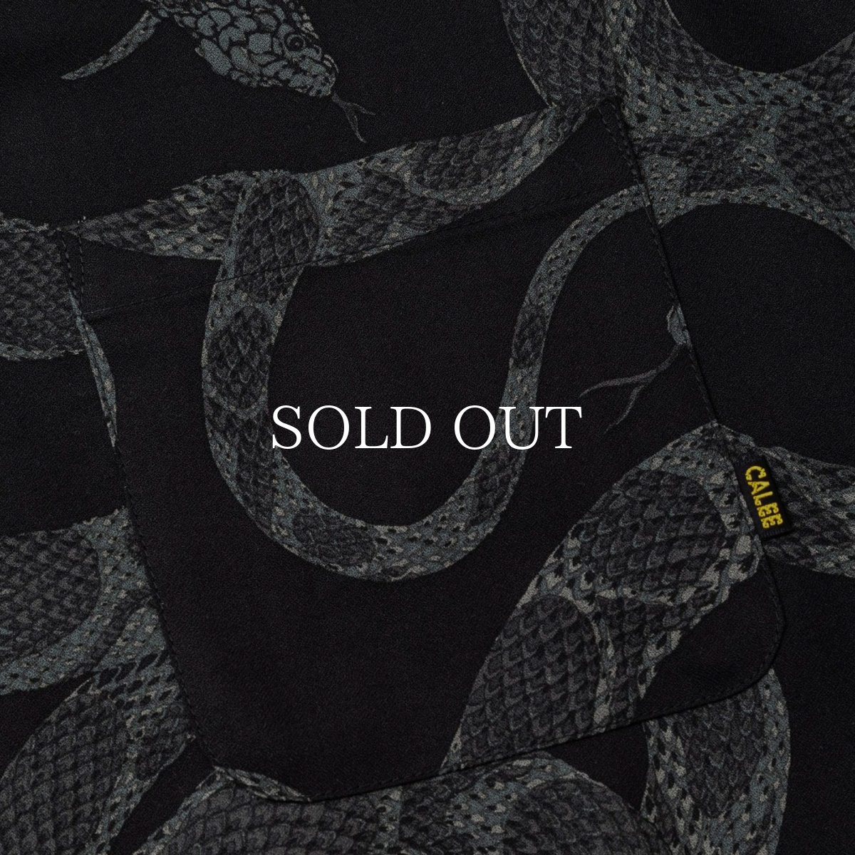 画像5: CALEE  ALLOVER SNAKE PATTERN SH ＜EXCLUSIVE＞ (5)