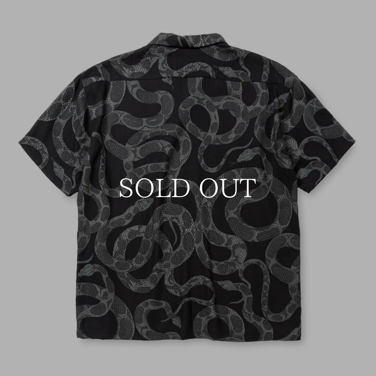 画像2: CALEE  ALLOVER SNAKE PATTERN SH ＜EXCLUSIVE＞ (2)