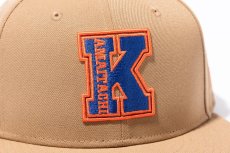 画像7: NEW ERA  9FIFTY KAMAITACHI かまいたち カレッジロゴ カーキ (7)