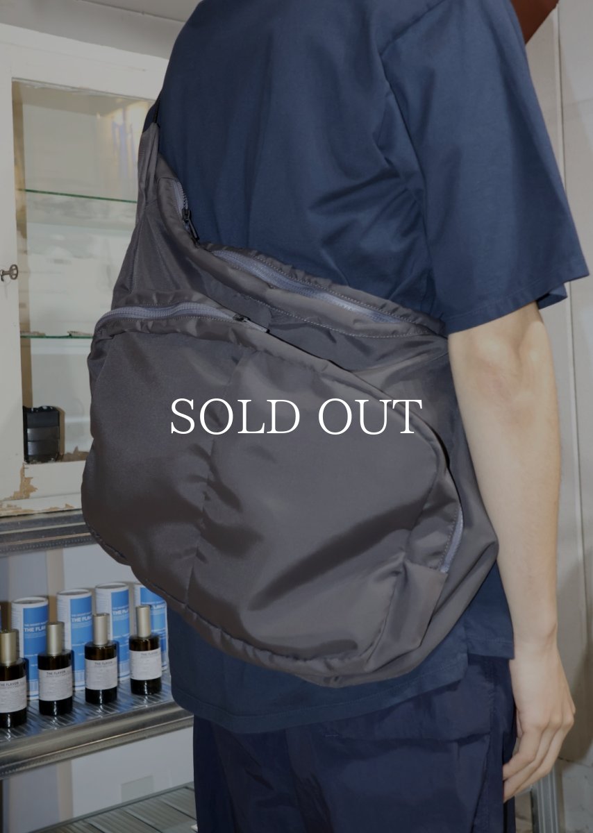 画像2: nonnative  EXPLORER SHOULDER BAG NYLON OXFORD (2)