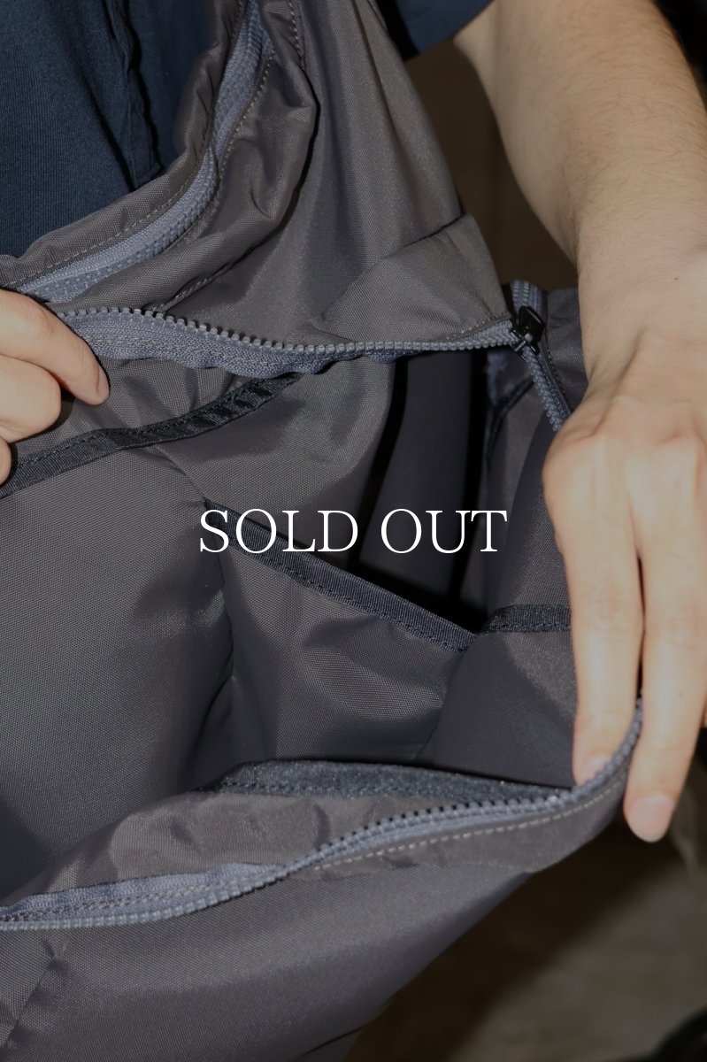 画像4: nonnative  EXPLORER SHOULDER BAG NYLON OXFORD (4)