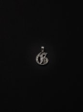 画像11: ANTIDOTE BUYERS CLUB   Engraved Initial Pendant (11)