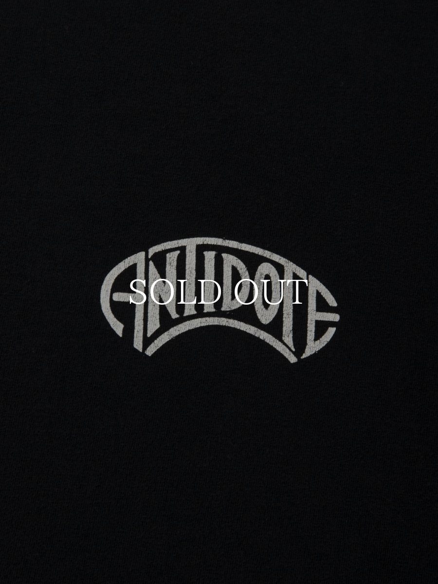 画像3: ANTIDOTE BUYERS CLUB  Fade Wash S/S Tee (Holy Angels) (3)