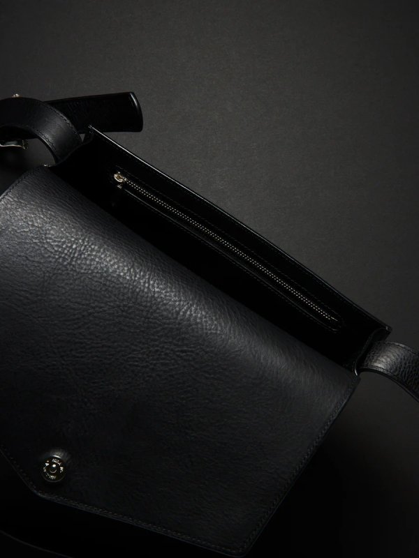 ANTIDOTE BUYERS CLUB Leather Wearable Bag RX-121 公式通販