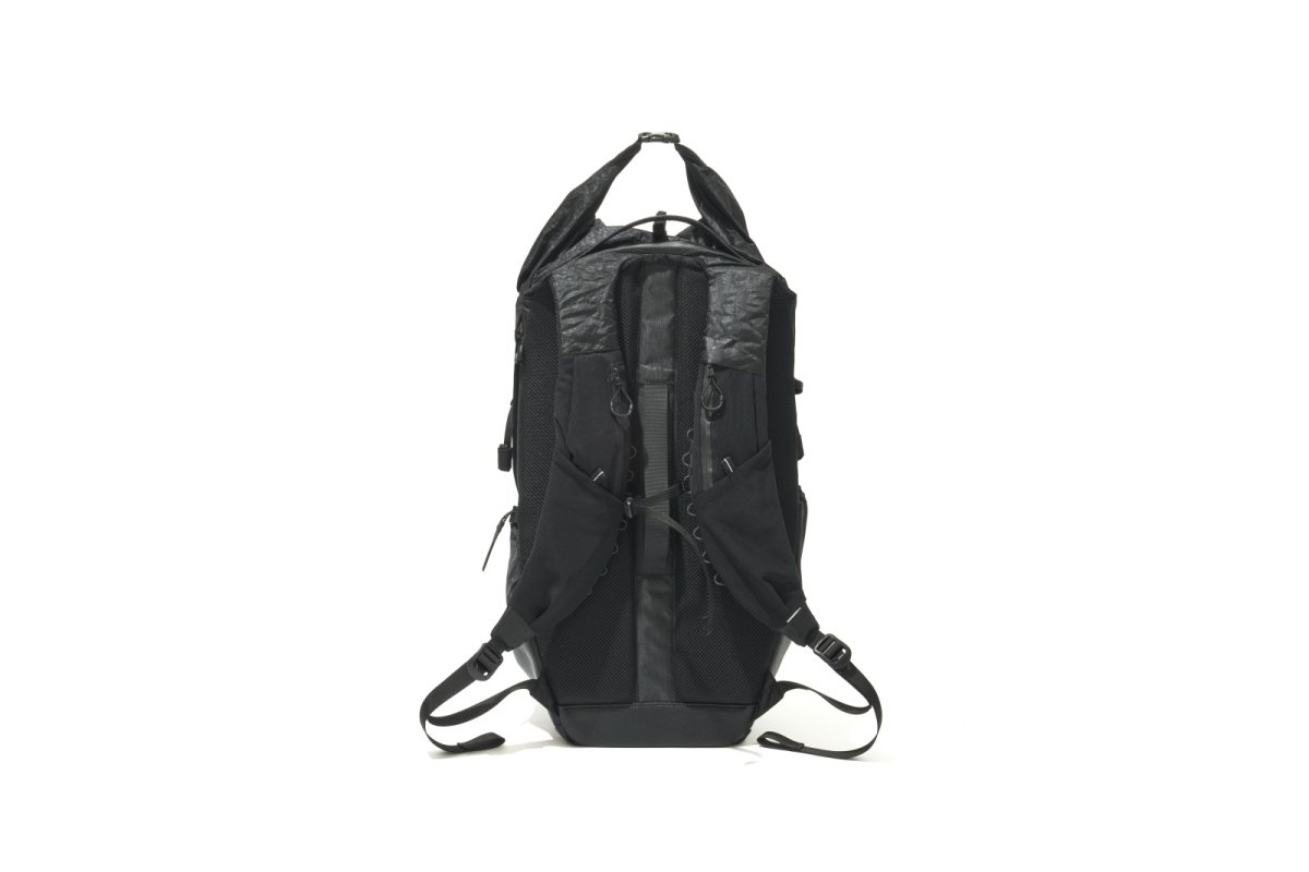 画像2: CMF OUTDOOR GARMENT   HIKERZ 35 WITH DYNEEMA (2)