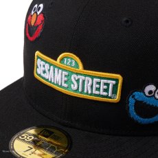 画像7: NEW ERA  59FIFTY SESAME STREET セサミストリート オールオーバー ブラック (7)