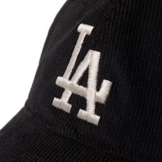 画像5: NEW ERA  9TWENTY Micro Corduroy ロサンゼルス・ドジャース ブラック (5)