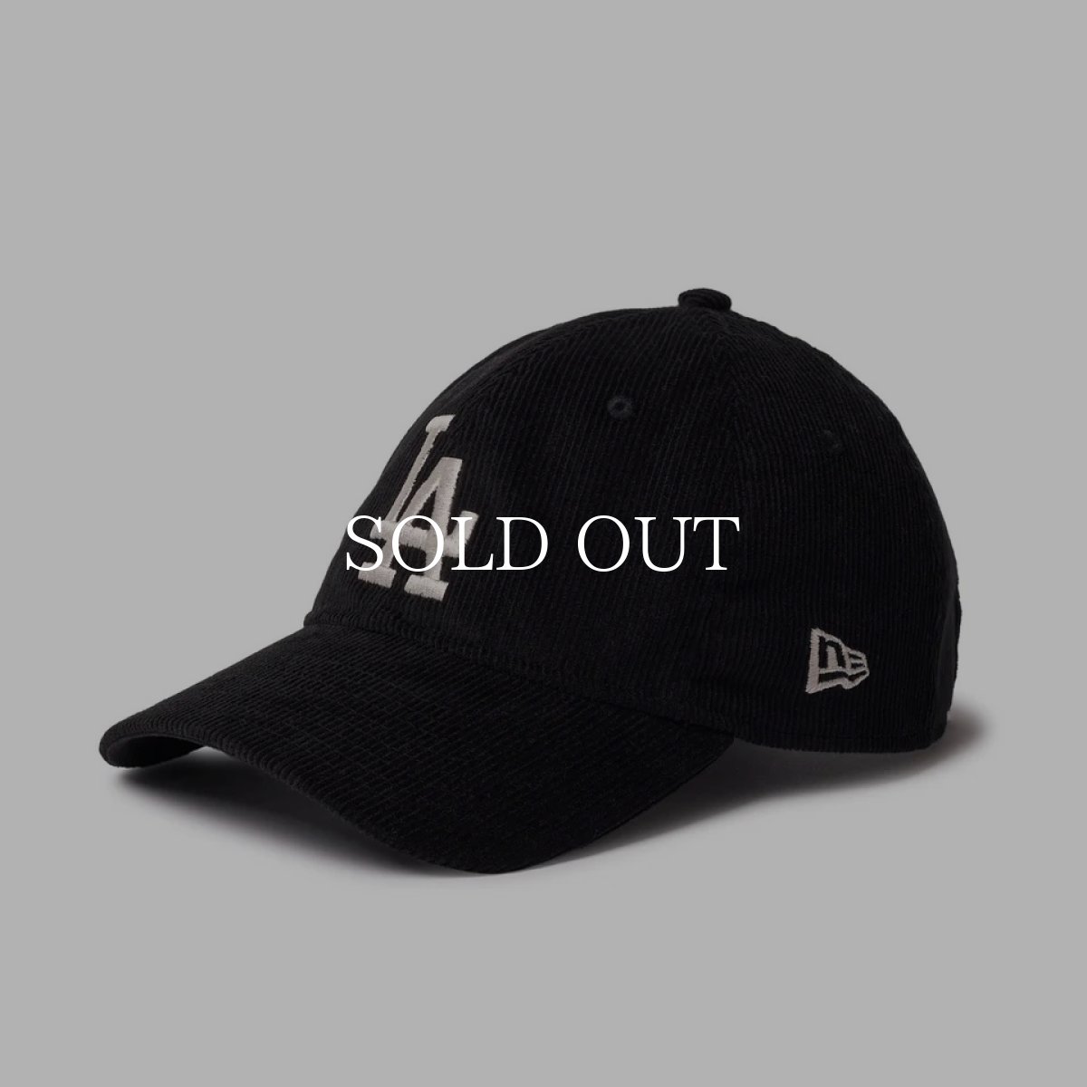 画像1: NEW ERA  9TWENTY Micro Corduroy ロサンゼルス・ドジャース ブラック (1)