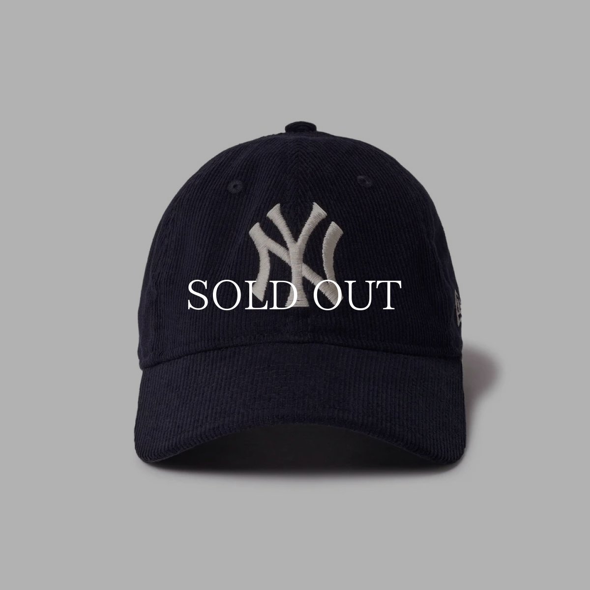 画像2: NEW ERA  9TWENTY Micro Corduroy ニューヨーク・ヤンキース ネイビー (2)