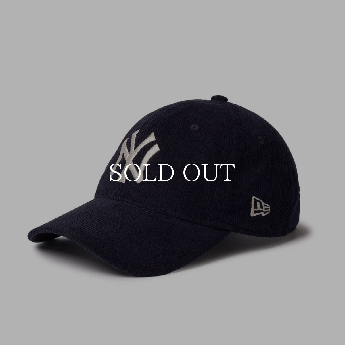 画像1: NEW ERA  9TWENTY Micro Corduroy ニューヨーク・ヤンキース ネイビー (1)