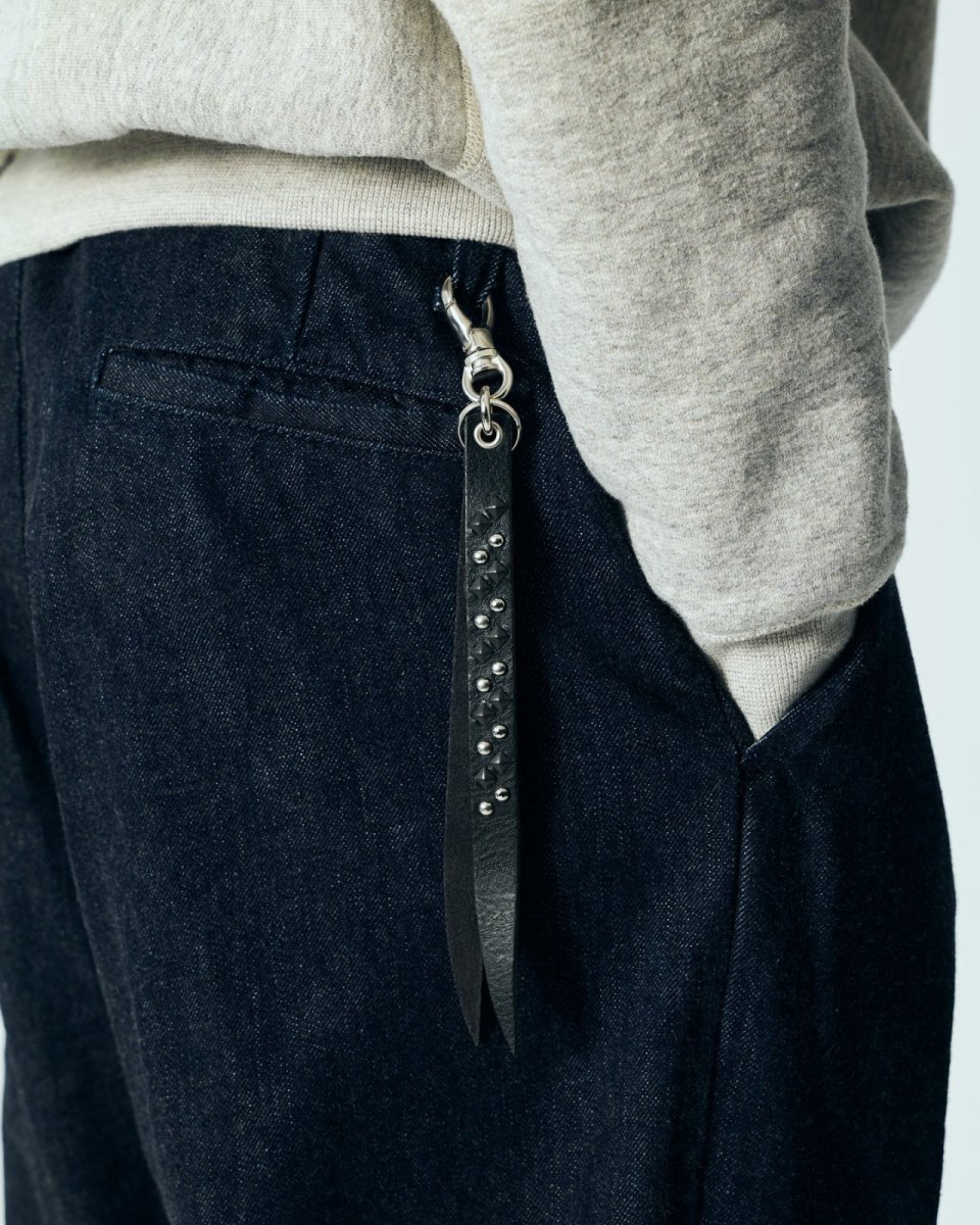 画像4: CALEE  ROUND & PYRAMID STUDS LEATHER SHORT KEY RING (4)