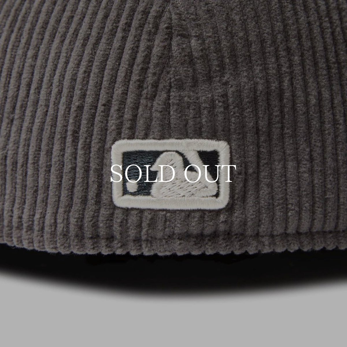 画像8: NEW ERA  59FIFTY Corduroy コーデュロイ シカゴ・ホワイトソックス グレー ブラックバイザー (8)