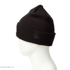 画像4: NEW ERA  ベーシック カフニット ちびまる子ちゃん フラッグロゴ ブラック (4)
