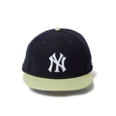 画像2: NEW ERA  59FIFTY Powered by GORO NAKATSUGAWA（MIN-NANO） ニューヨーク・ヤンキース メルトン ネイビー ライトグリーンバイザー (2)