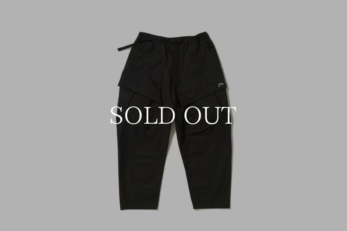 画像1: CMF OUTDOOR GARMENT  HIDDEN CARGO PANTS (1)