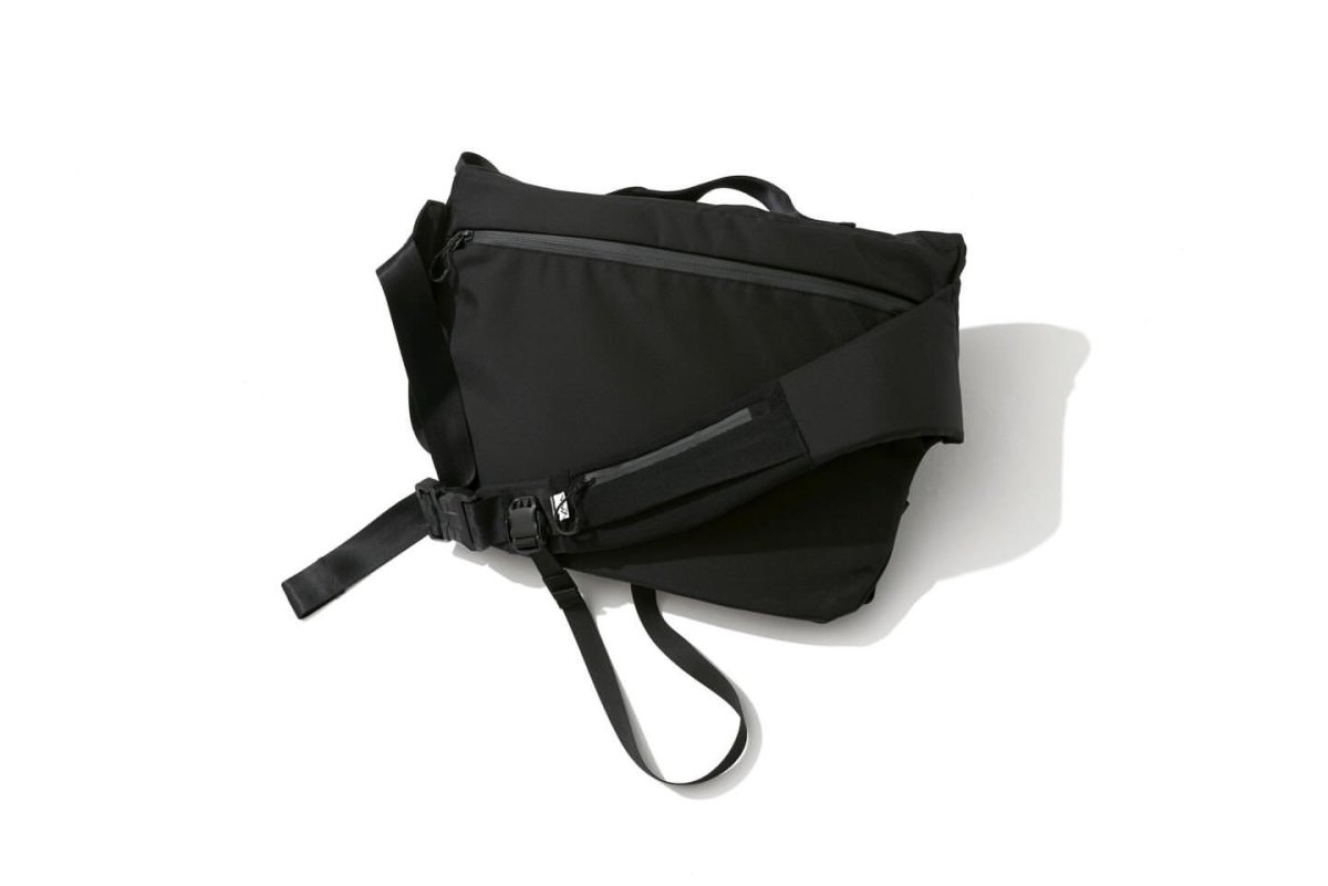 画像2: CMF OUTDOOR GARMENT  MESSENGER BAG (2)