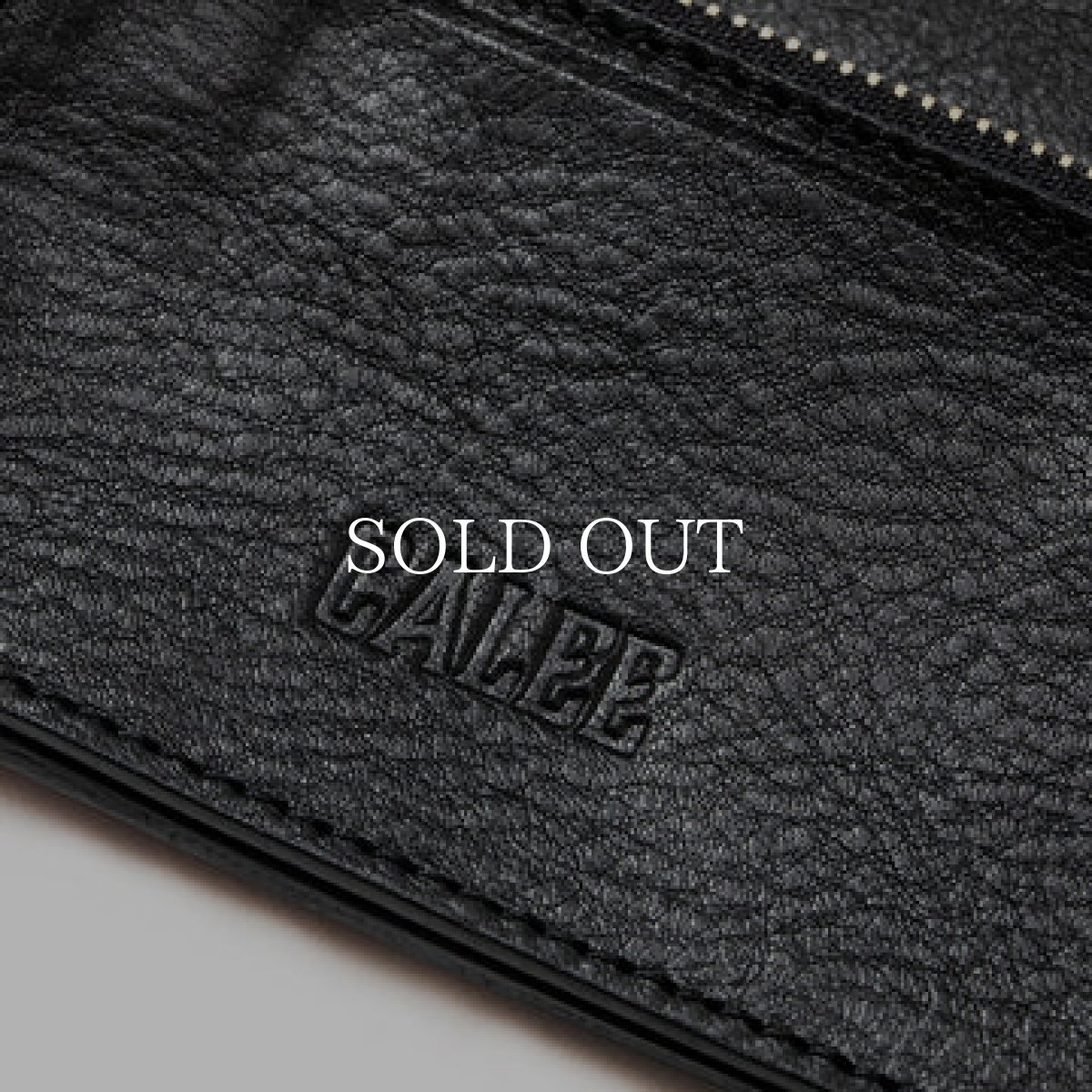 画像9: CALEE  STUDS LEATHER FLAP HALF WALLET (9)