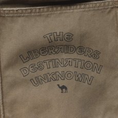 画像13: Liberaiders  HANDWRITING PRINT CHINO SARROUEL PANTS (13)