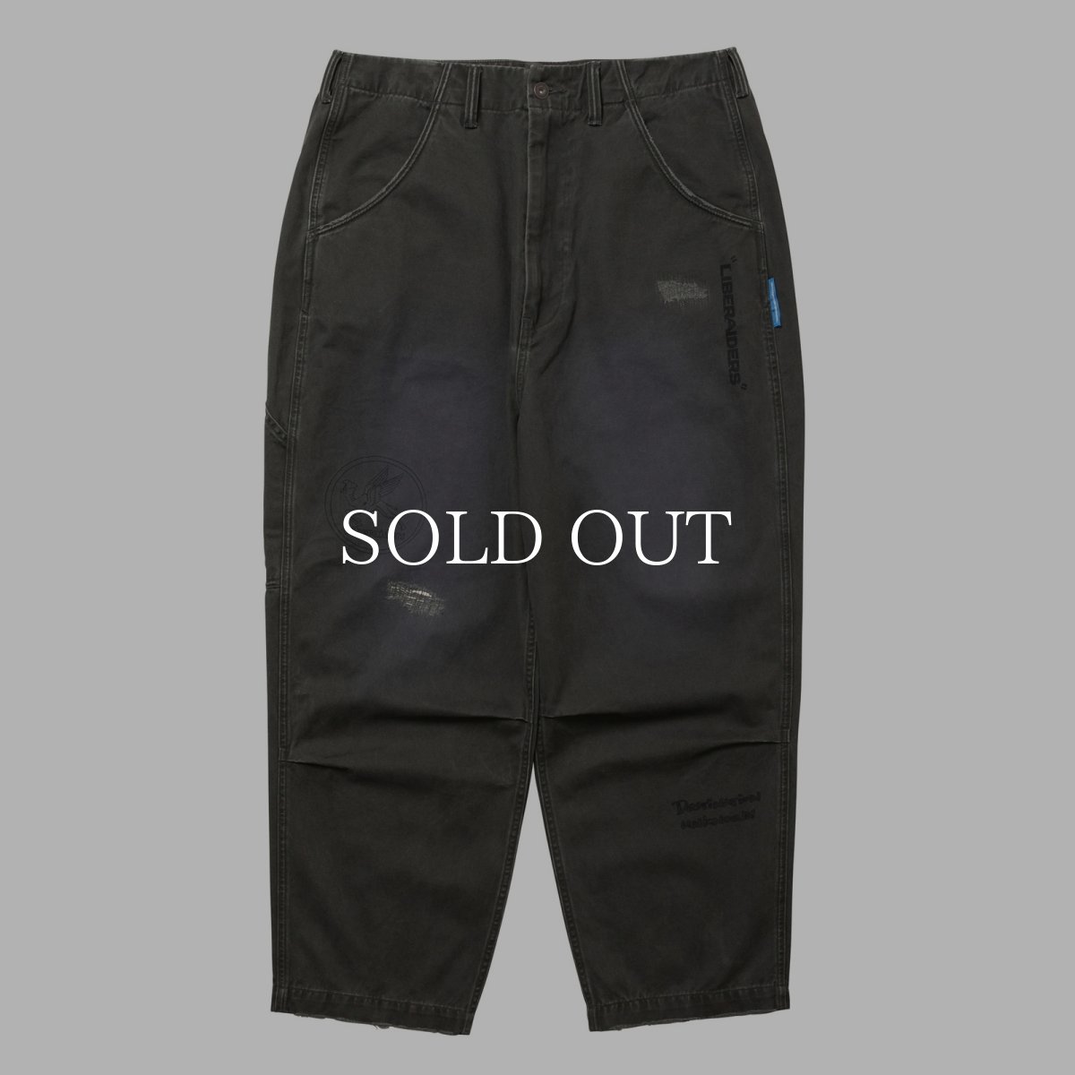 画像1: Liberaiders  HANDWRITING PRINT CHINO SARROUEL PANTS (1)