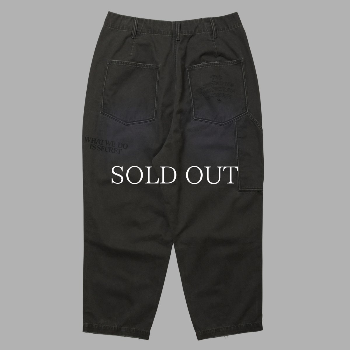 画像2: Liberaiders  HANDWRITING PRINT CHINO SARROUEL PANTS (2)