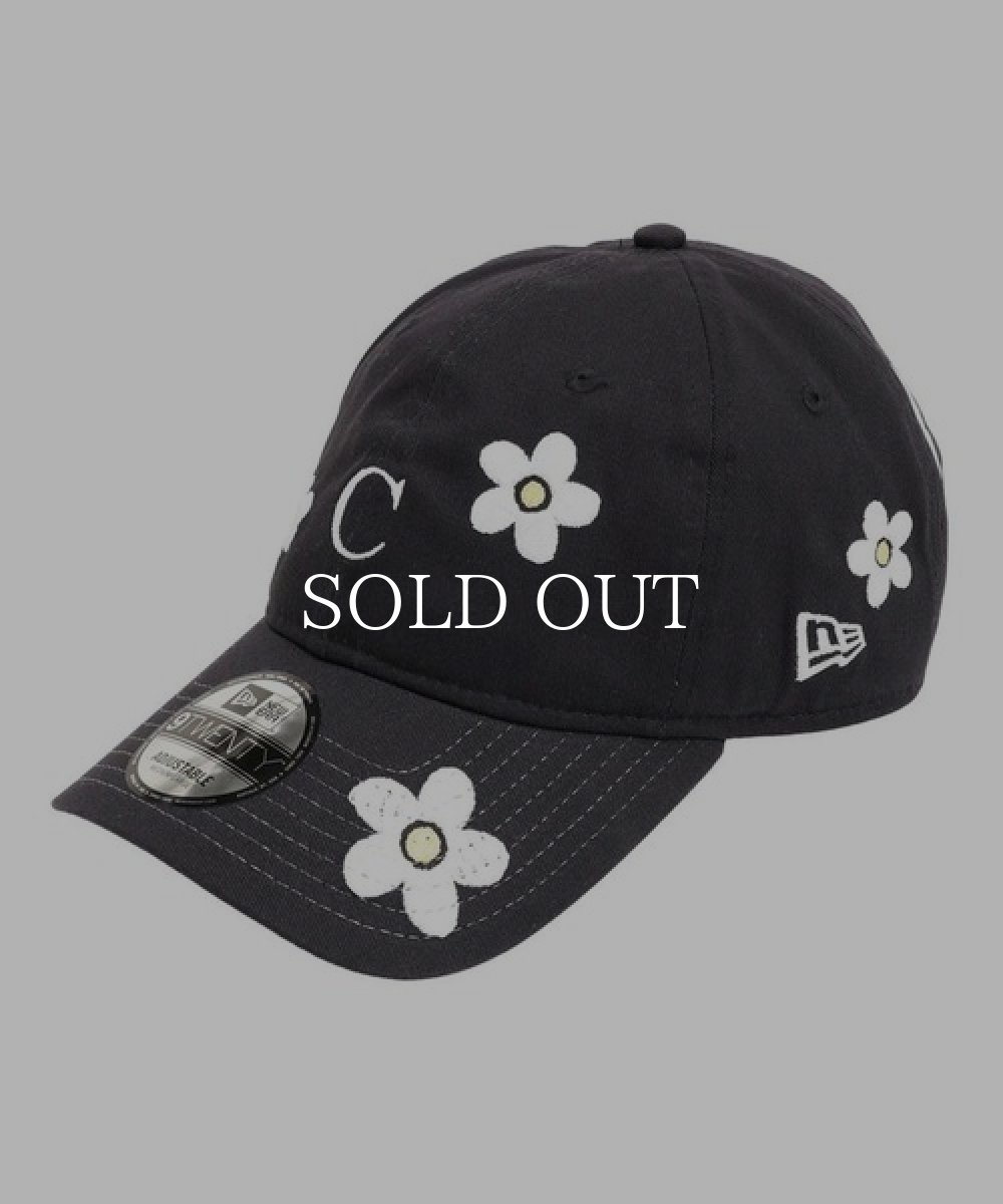 画像1: NEW ERA  9TWENTY CALNAMUR コラボコレクション FLOWER ネイビー (1)