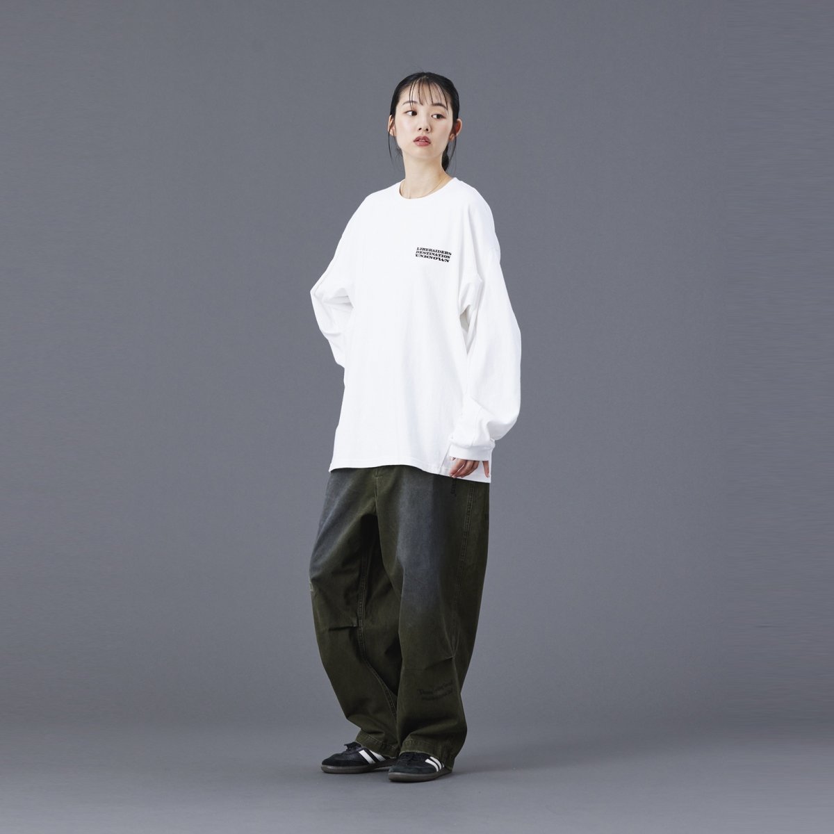 画像39: Liberaiders  HANDWRITING PRINT CHINO SARROUEL PANTS (39)