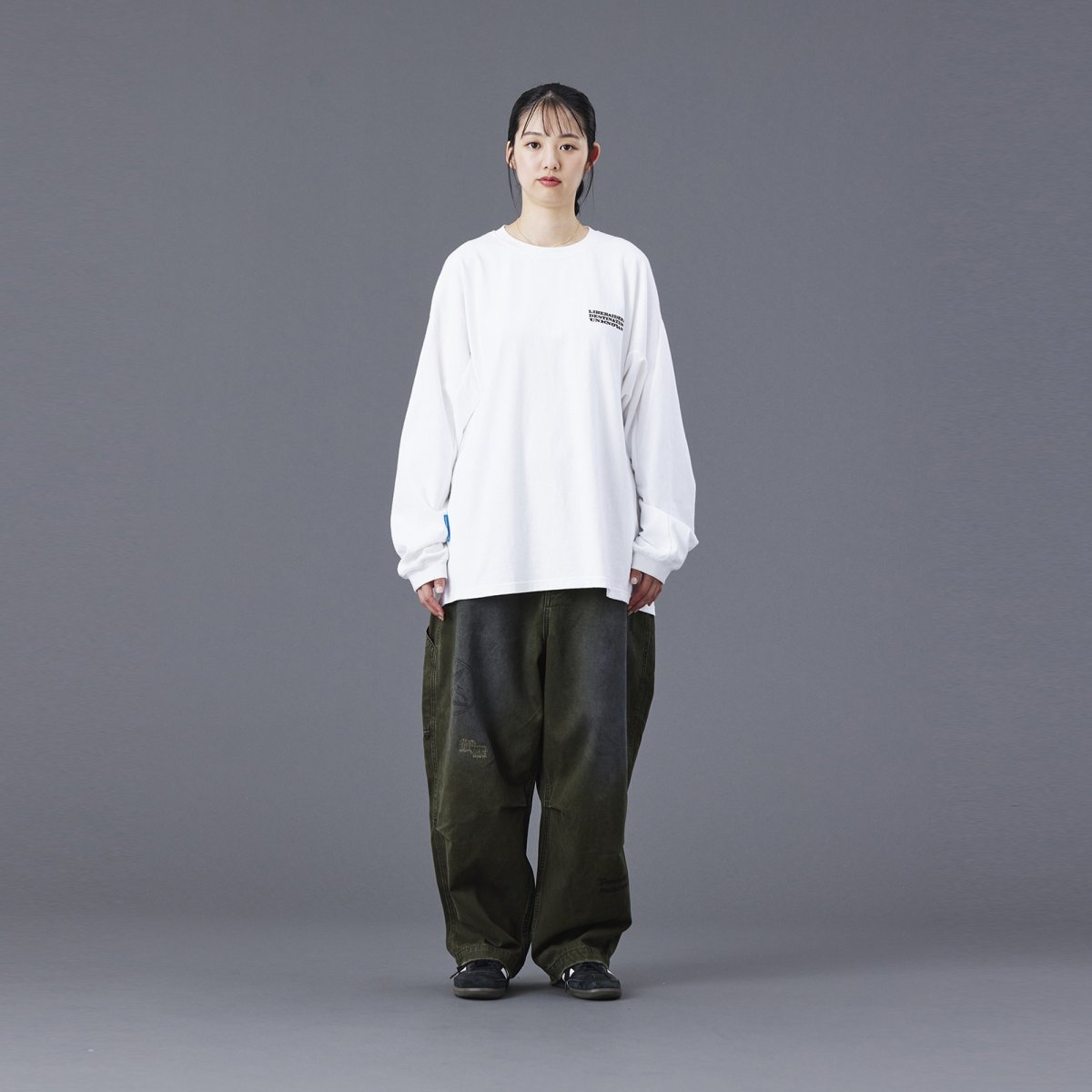 画像35: Liberaiders  HANDWRITING PRINT CHINO SARROUEL PANTS (35)