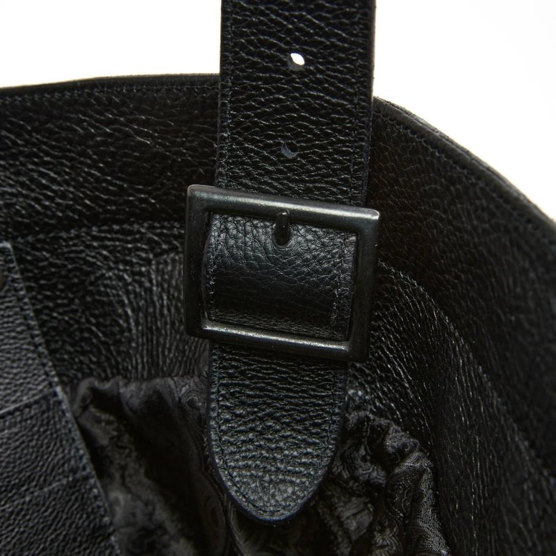 CALEE キャリー レザードラムバッグ CALEE STUDS LEATHER TOTE BAG CL-25AW007LE 公式通販
