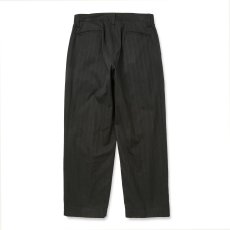 画像2: CALEE  PINSTRIPE TUCK WIDE SLACKS (2)