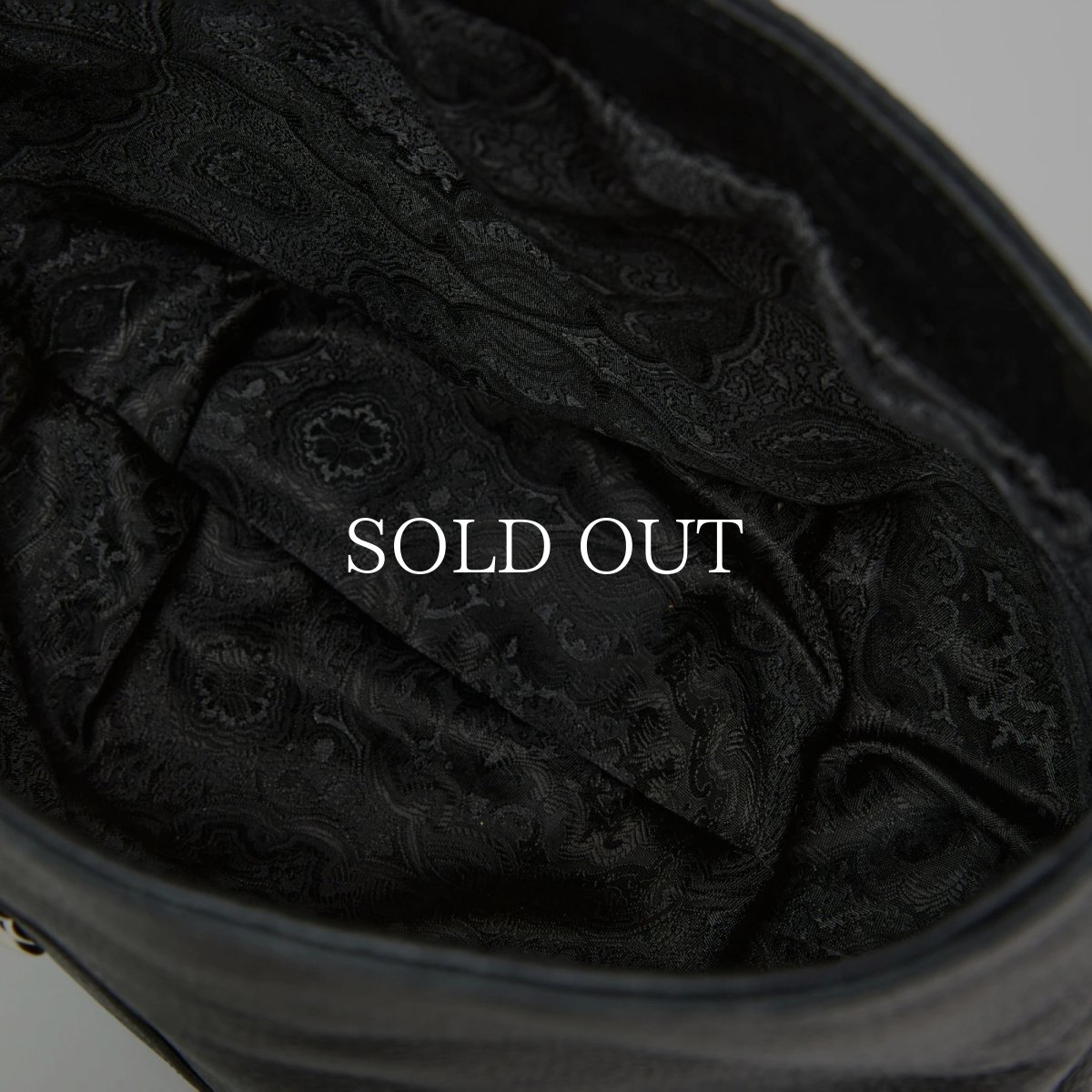 画像11: CALEE  STUDS LEATHER BUCKET BAG (11)